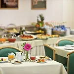 Park La Grave Hotel 4*