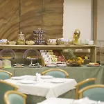 Park La Grave Hotel 4*