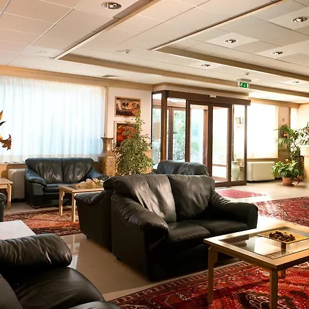 Park La Grave Hotel 4*