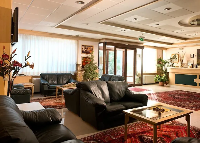 Park La Grave Hotel 4*